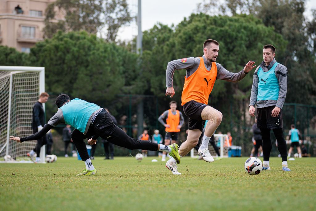 TMFC-92872.jpeg TMFC-92872.jpeg