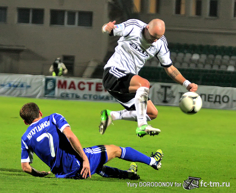 20120917 9546fc-tm